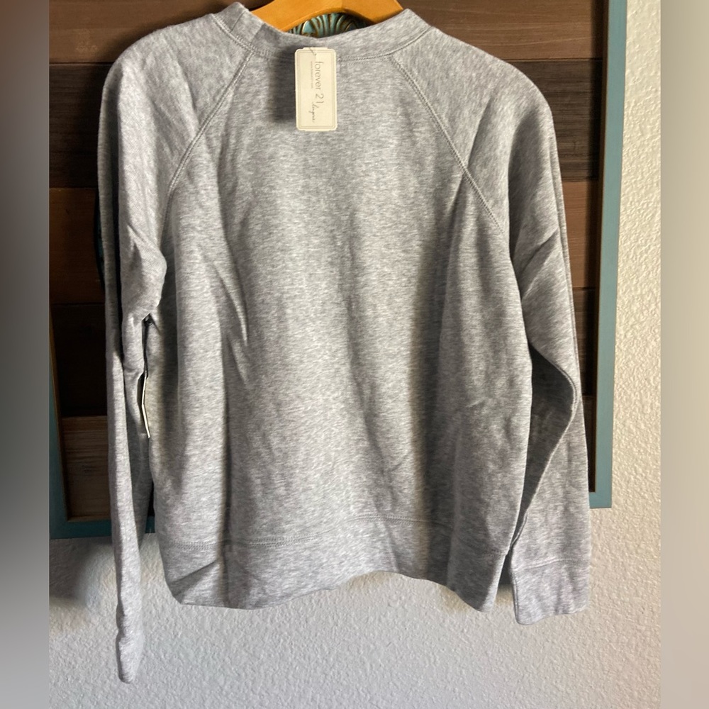 NWT Heritage 1981 Statement Crew Neck Sweater - Picture 2 of 7